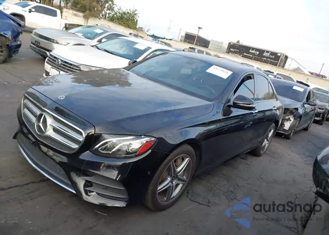 2018 Mercedes-Benz E 400 4Matic из США, поврежденный, VIN WDDZF6GBXJA369532